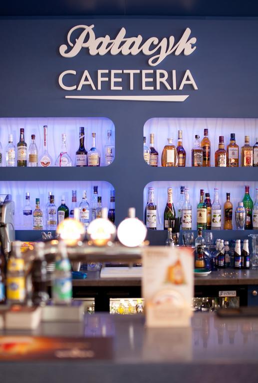Hotel Palacyk Konin Eksteriør billede